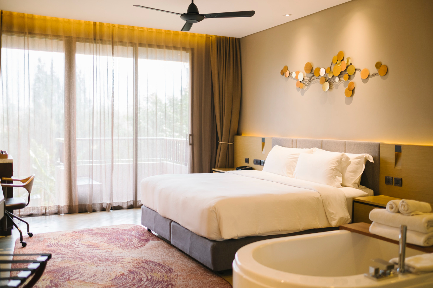 vacation rental vs hotel