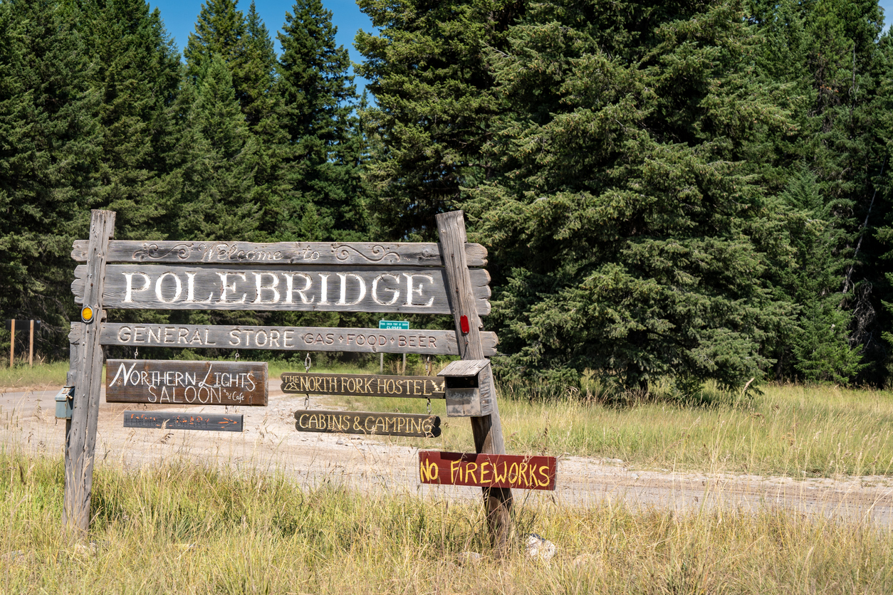 polebridge montana welcome sign board